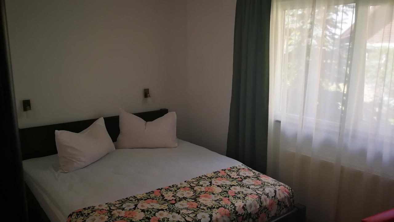 Pension Casa Contelui Ришнов Екстер'єр фото